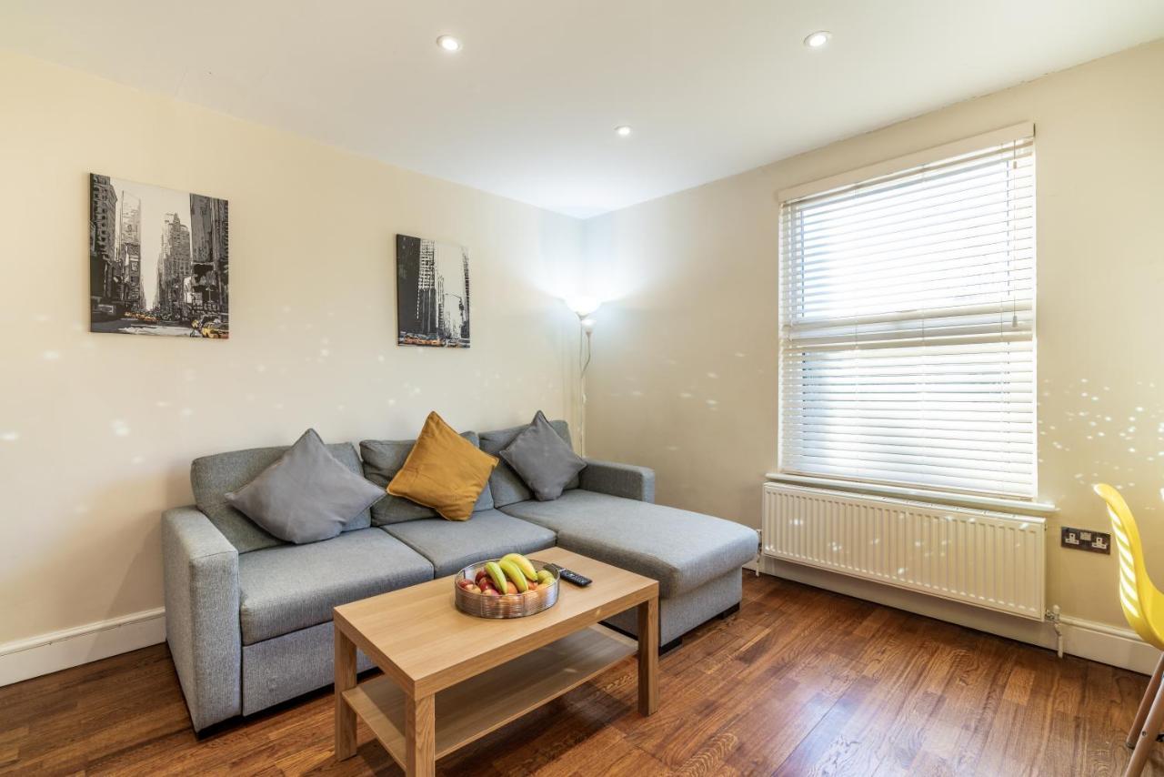 One Bedroom Flat In Bush Hill Park Enfield Exteriör bild